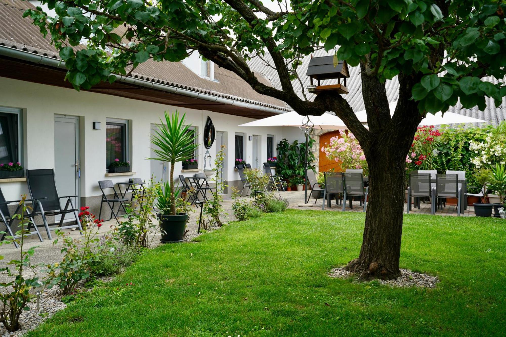 Privatzimmer Haider Illmitz Exterior foto
